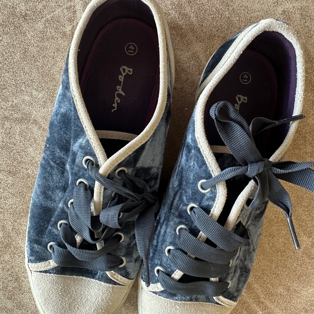 Boden 41 Blue Velvet Sneakers